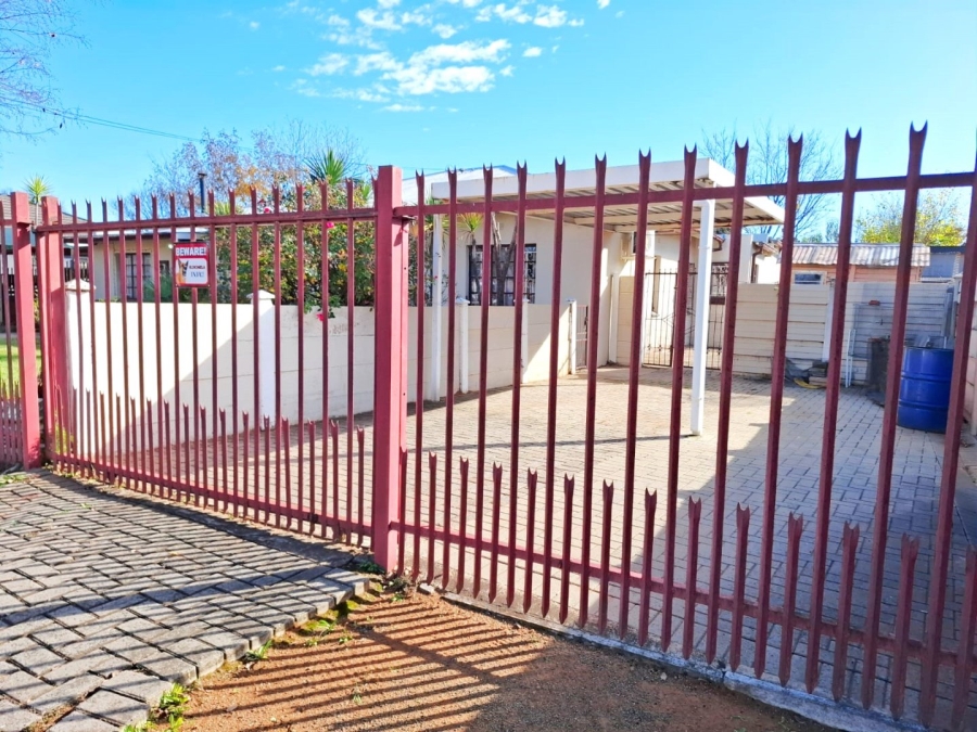 4 Bedroom Property for Sale in Wilgehof Free State